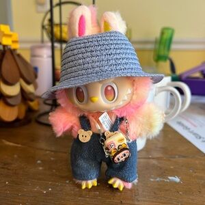 Labubu outfit (brand new) clothes, phone accessories and hat